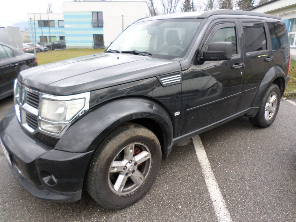 Dodge Nitro 2.8 CRD SE A/T - náhľad