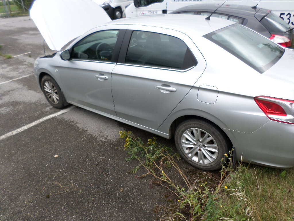 Peugeot 301 1.6 HDI Allure - náhľad