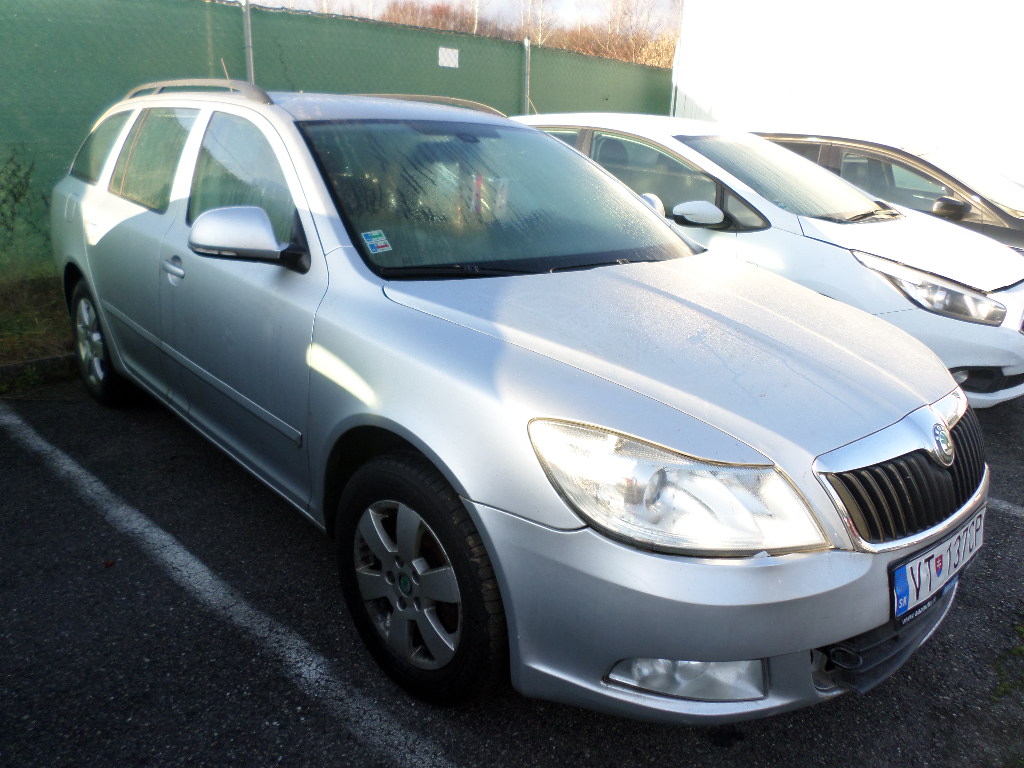 Škoda Octavia Combi 2.0 TDI - náhľad
