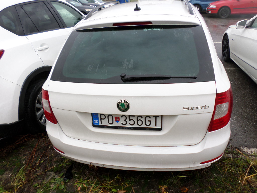 Škoda Superb Combi 1.6 TDI CR DPF Elegance - náhľad