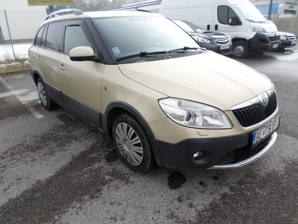 Škoda Fabia Combi 1.2 TSI 105k Scout DSG - náhľad