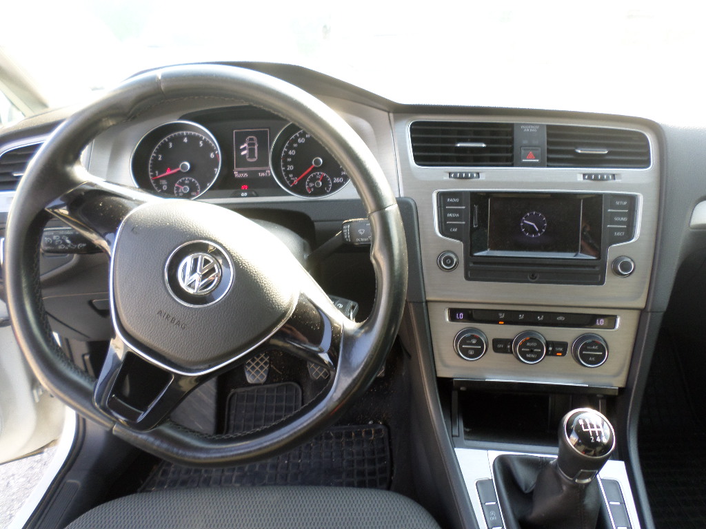 Volkswagen Golf 1.2 TSI Comfortline - náhľad