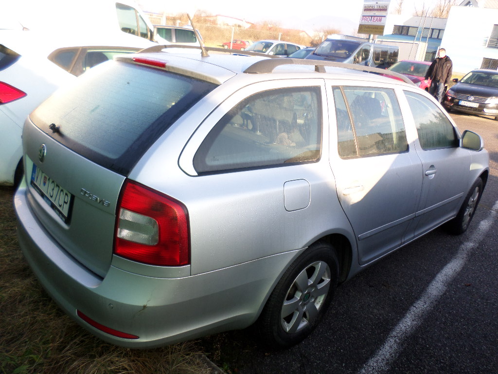 Škoda Octavia Combi 2.0 TDI - náhľad